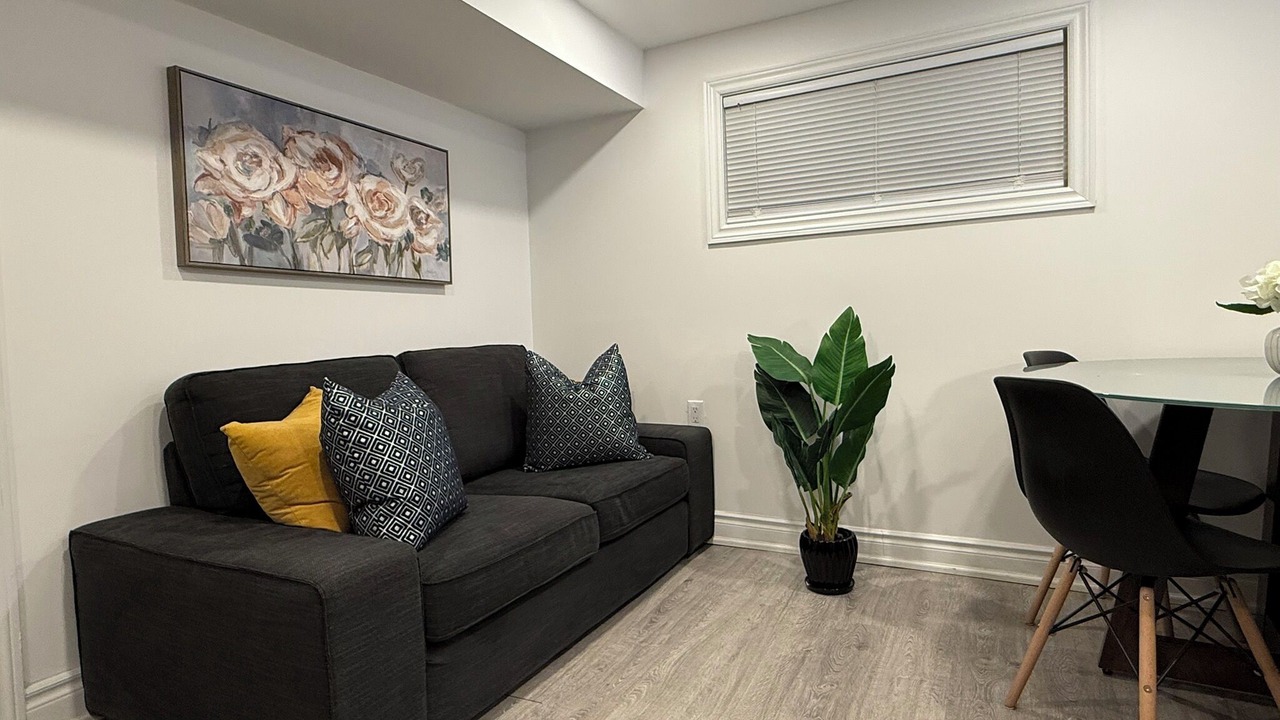 Photo of Livingroom in Bickford Park