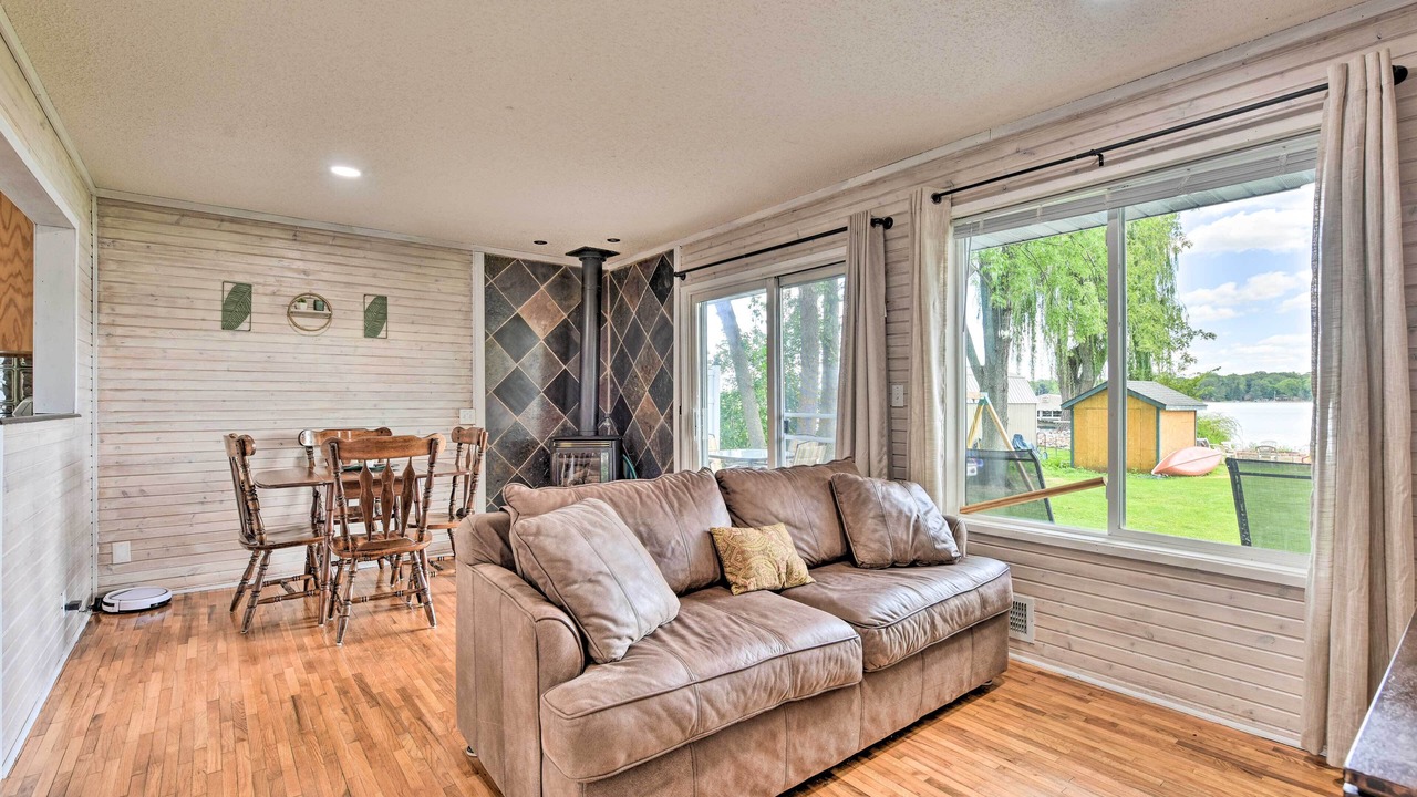 Photo of Bedroom in Isanti