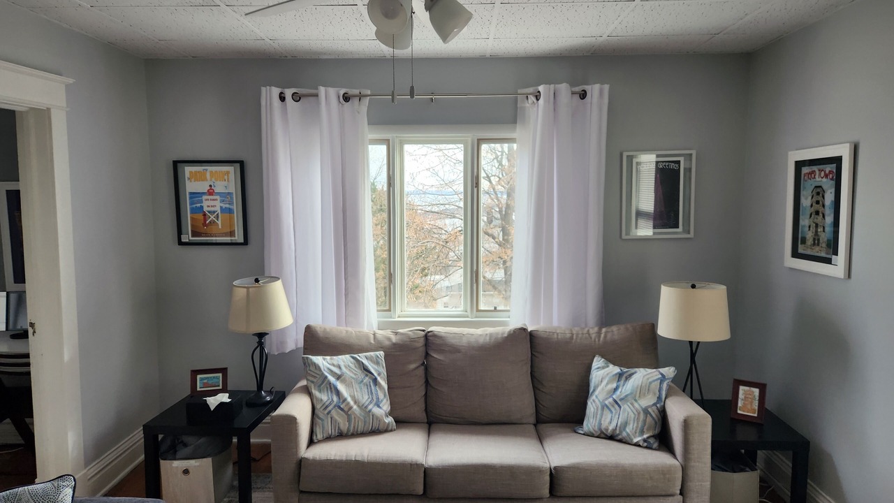 Photo of Livingroom in Observation Hill