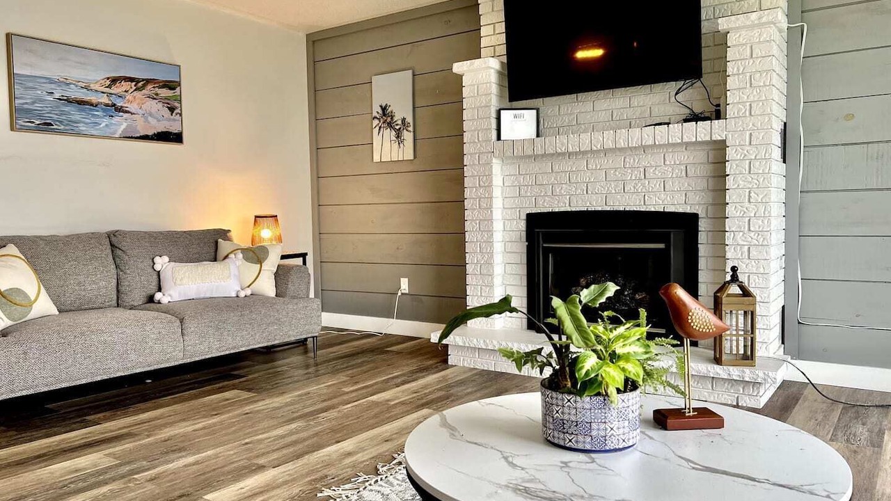 Photo of Bedroom in Victoria Harbour