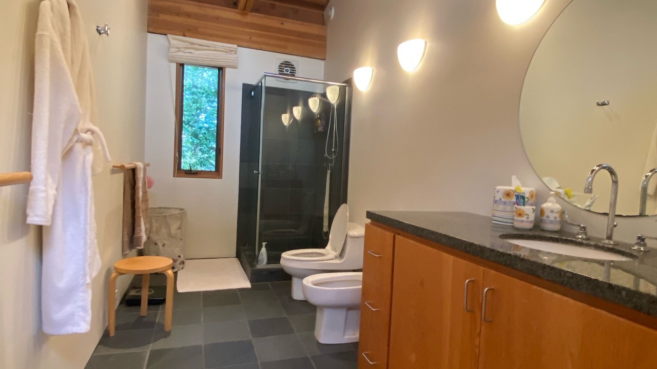 Photo of Bathroom in Tiny