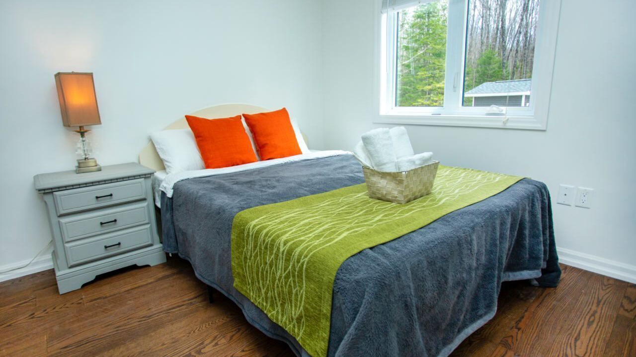 Photo of Bedroom in Haliburton