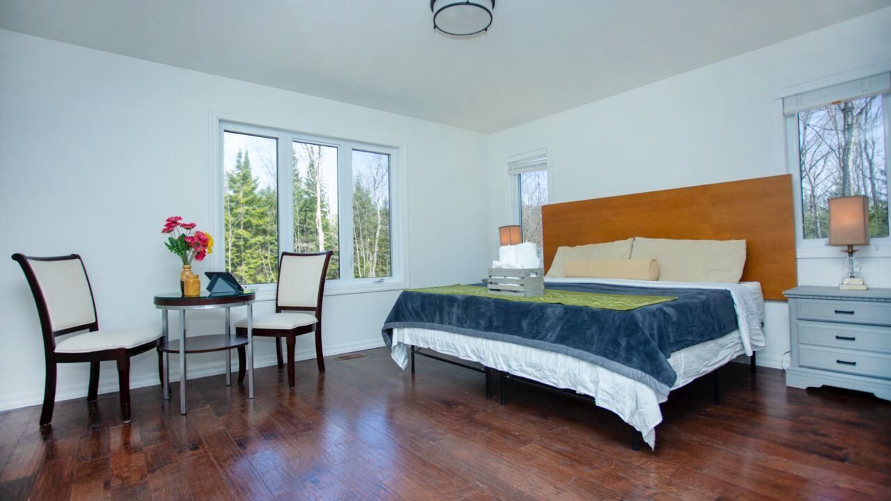 Photo of Bedroom in Haliburton