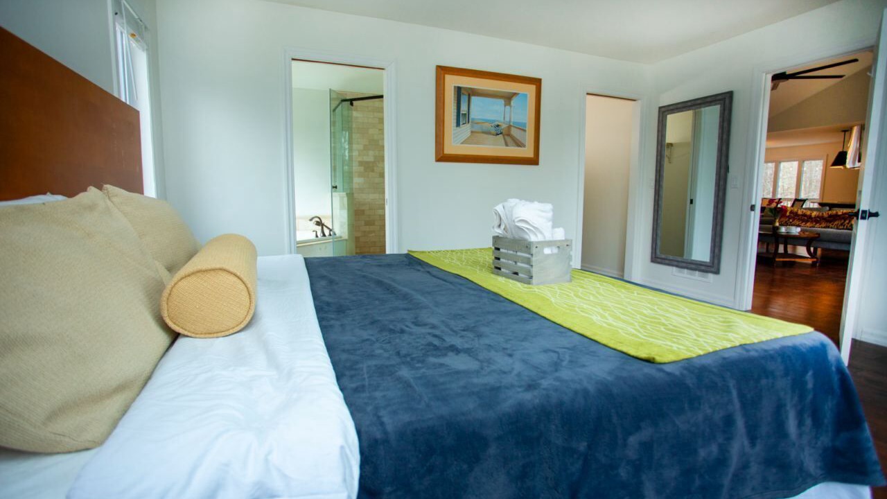 Photo of Bedroom in Haliburton