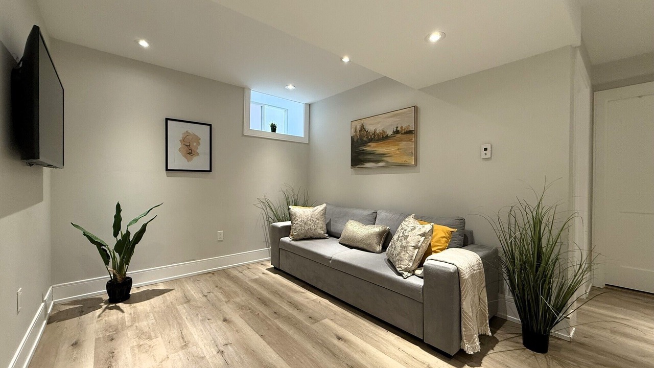 Photo of Livingroom in Beaconsfield Village