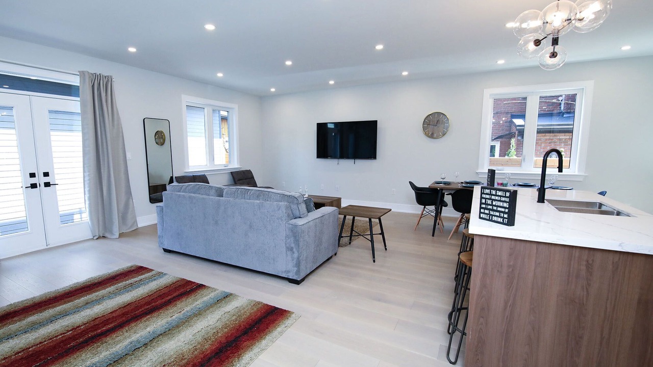 Photo of Livingroom in Beaconsfield Village
