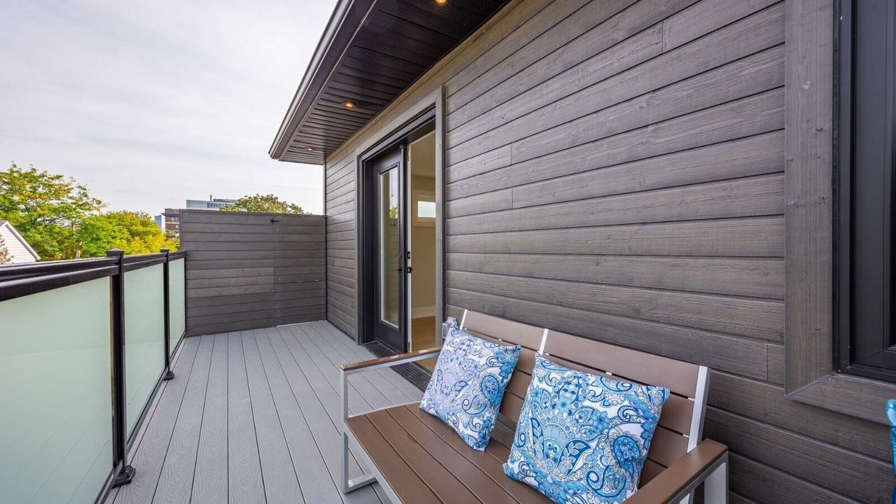 Photo of Patio Balcony in Beaconsfield Village