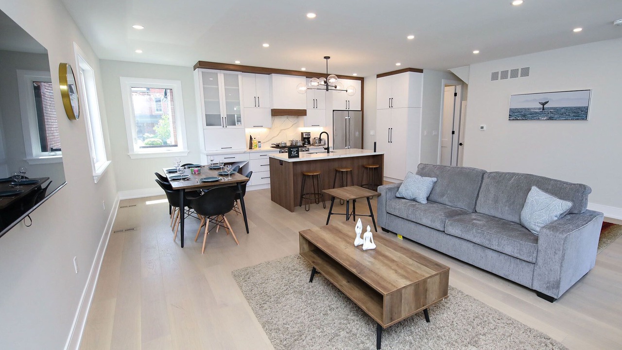 Photo of Livingroom in Beaconsfield Village