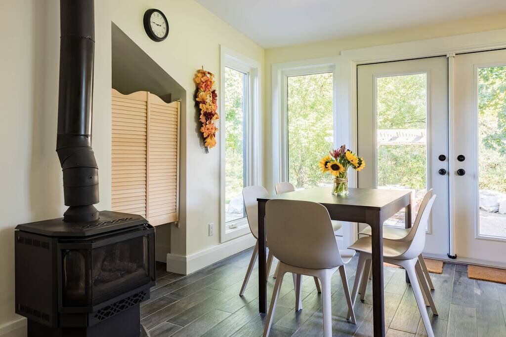 Photo of Livingroom in Bayham