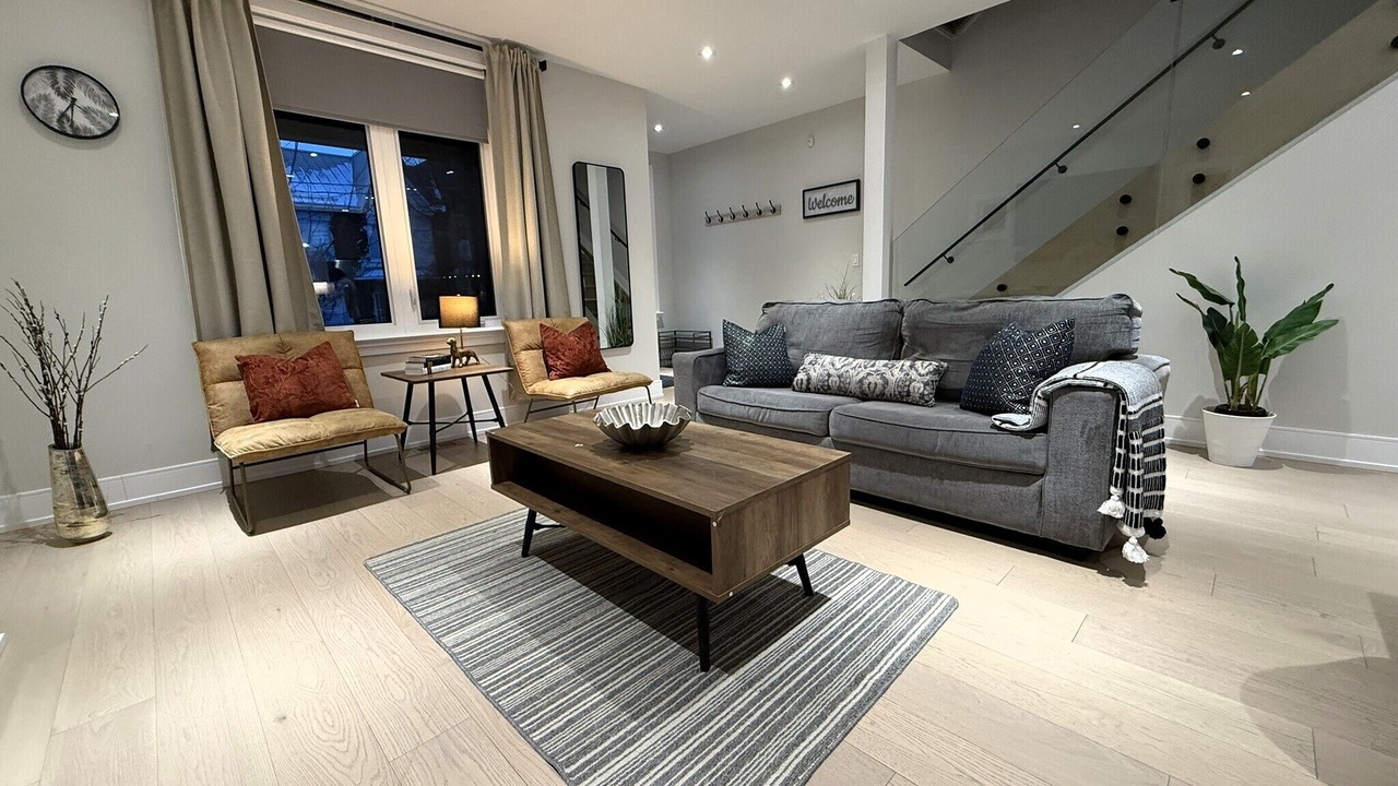 Photo of Livingroom in Beaconsfield Village