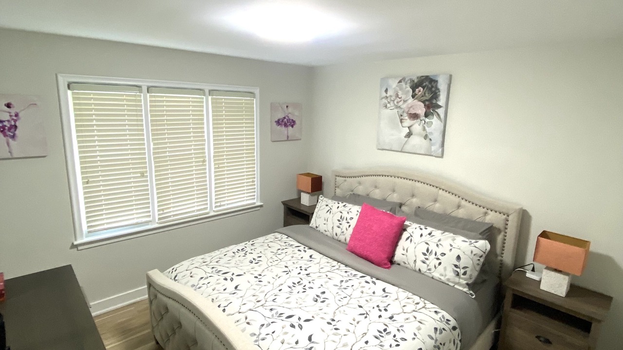 Photo of Bedroom in Queenston