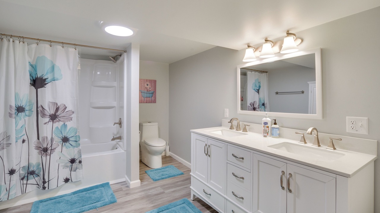 Photo of Bathroom in Cloquet