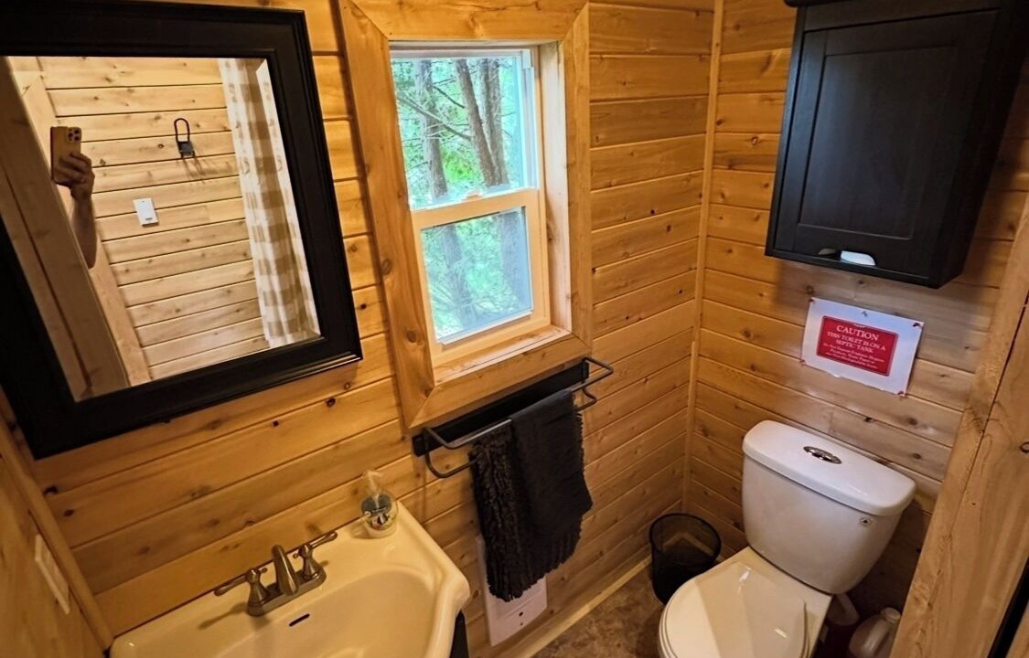 Photo of Bathroom in Marmora