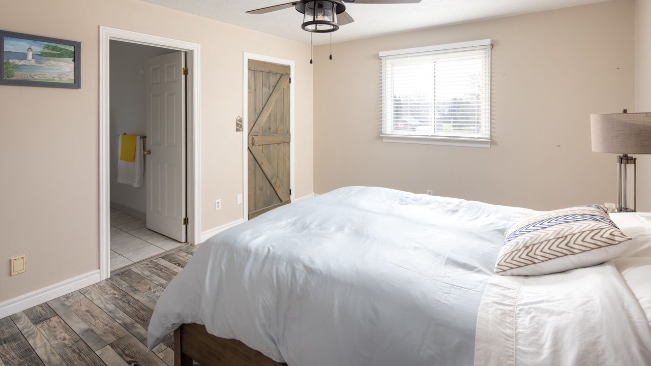 Photo of Bedroom in Pointe aux Roches