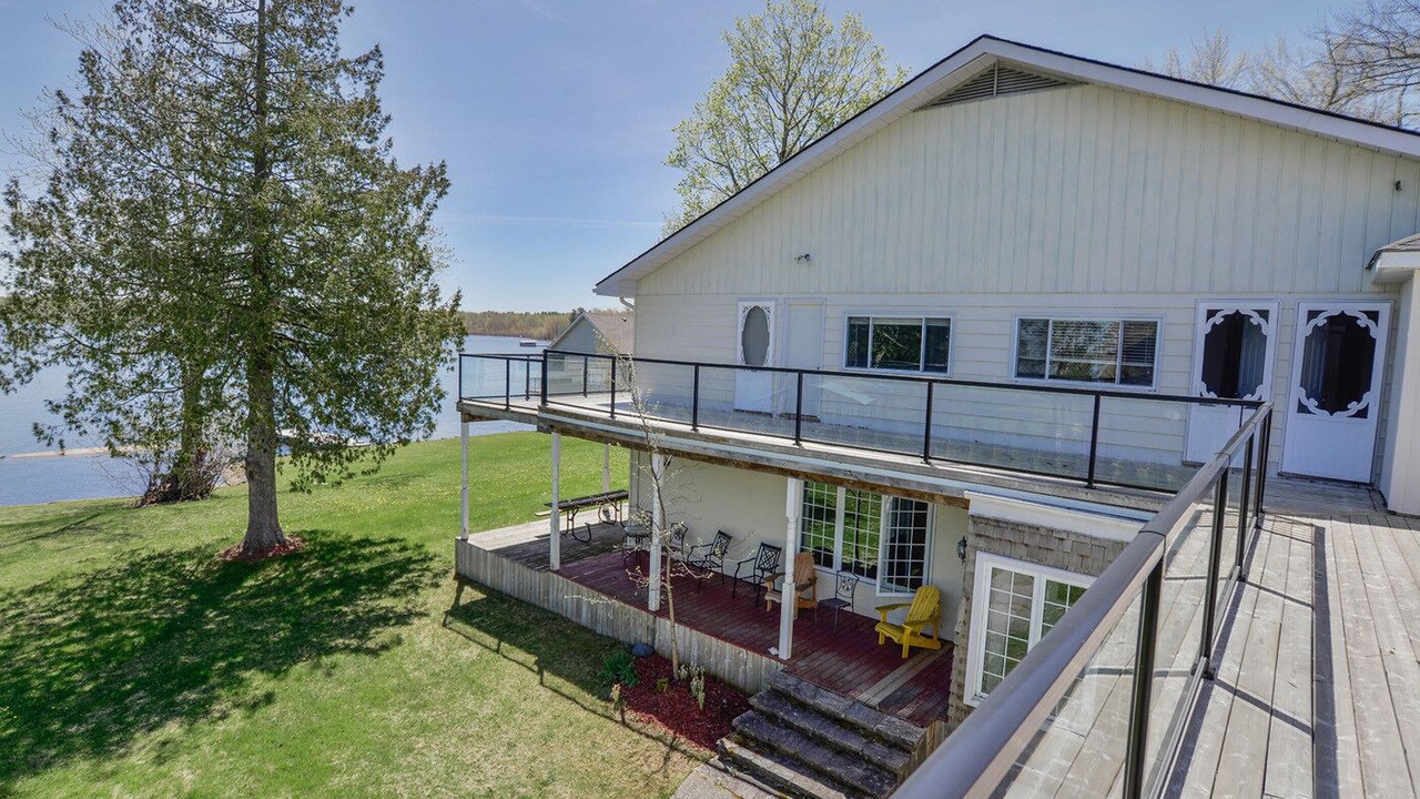 Photo of Patio Balcony in Port Stanton