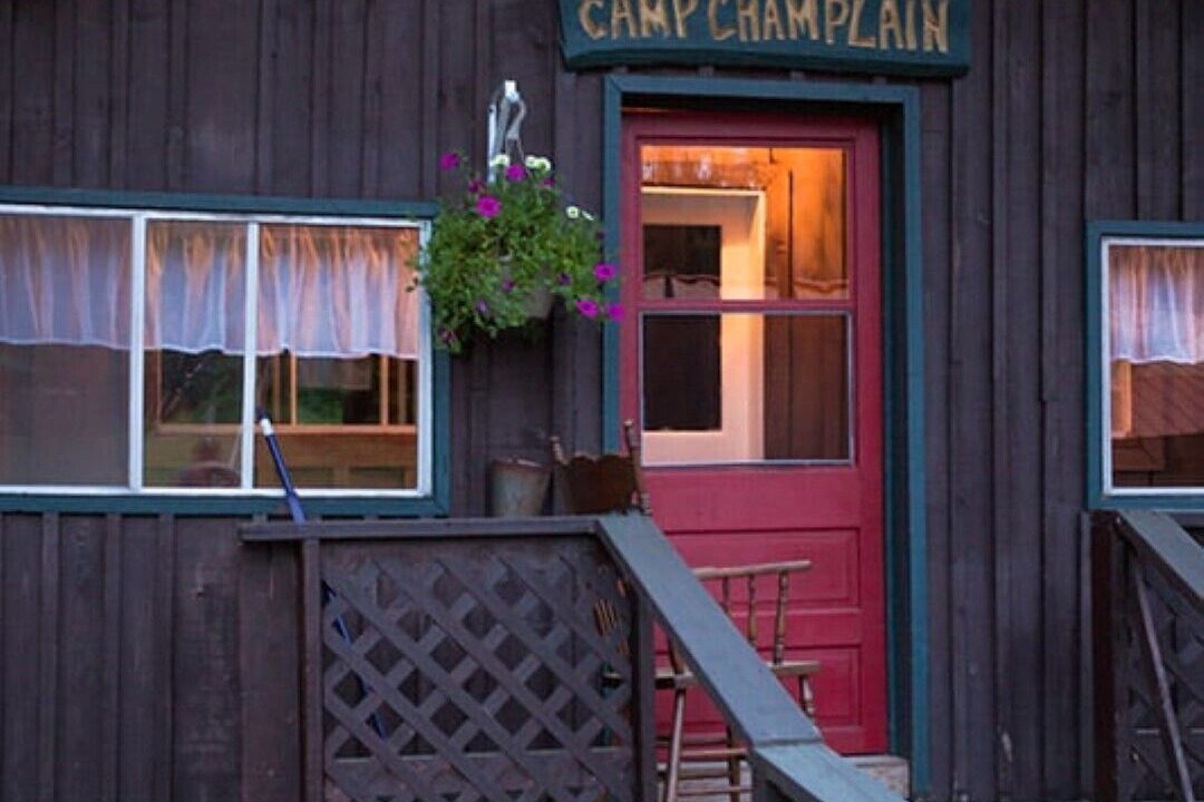 Photo of Outdoor in Papineau-Cameron