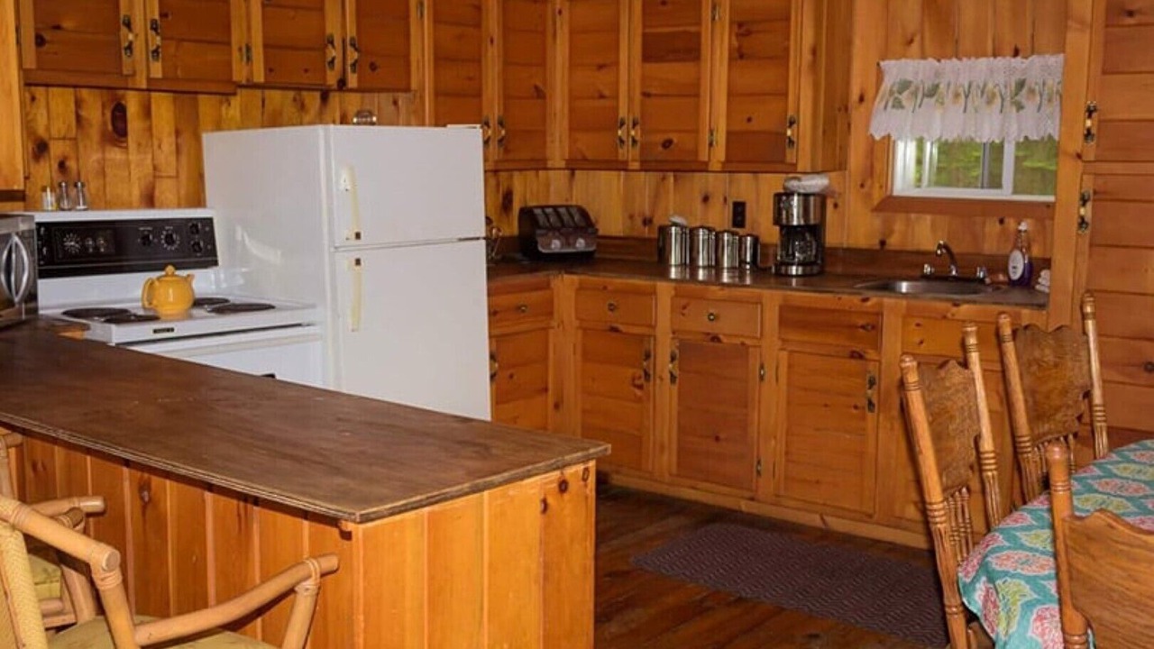 Photo of Kitchen in Papineau-Cameron