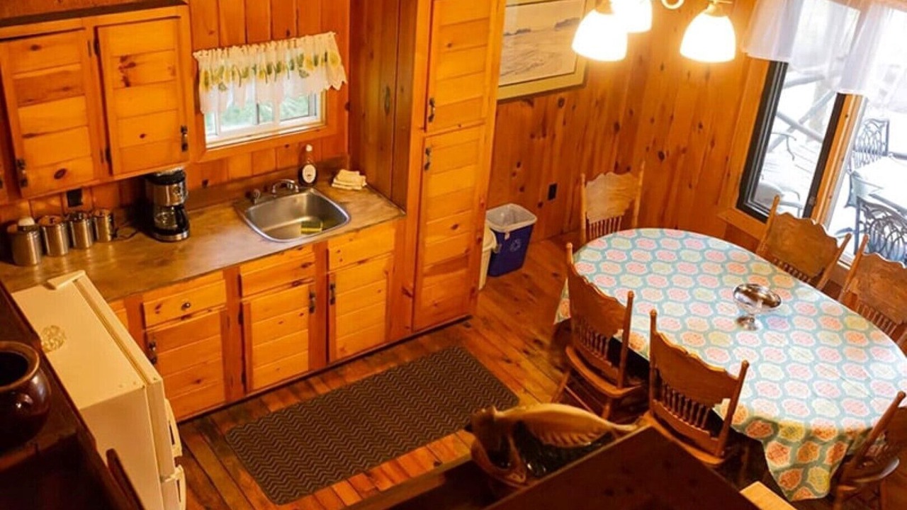 Photo of Kitchen in Papineau-Cameron