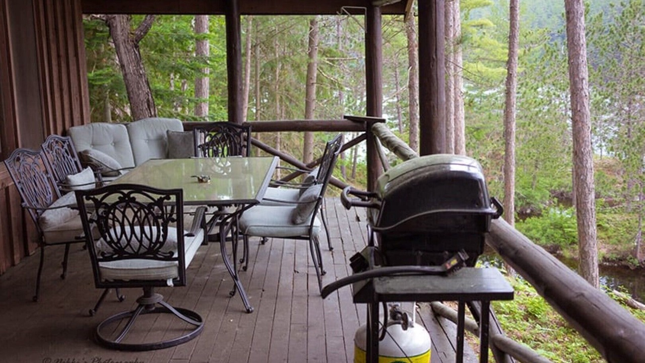Photo of Outdoor in Papineau-Cameron