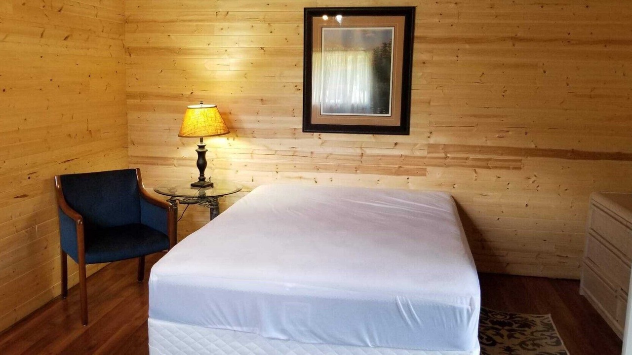 Photo of Bedroom in Papineau-Cameron