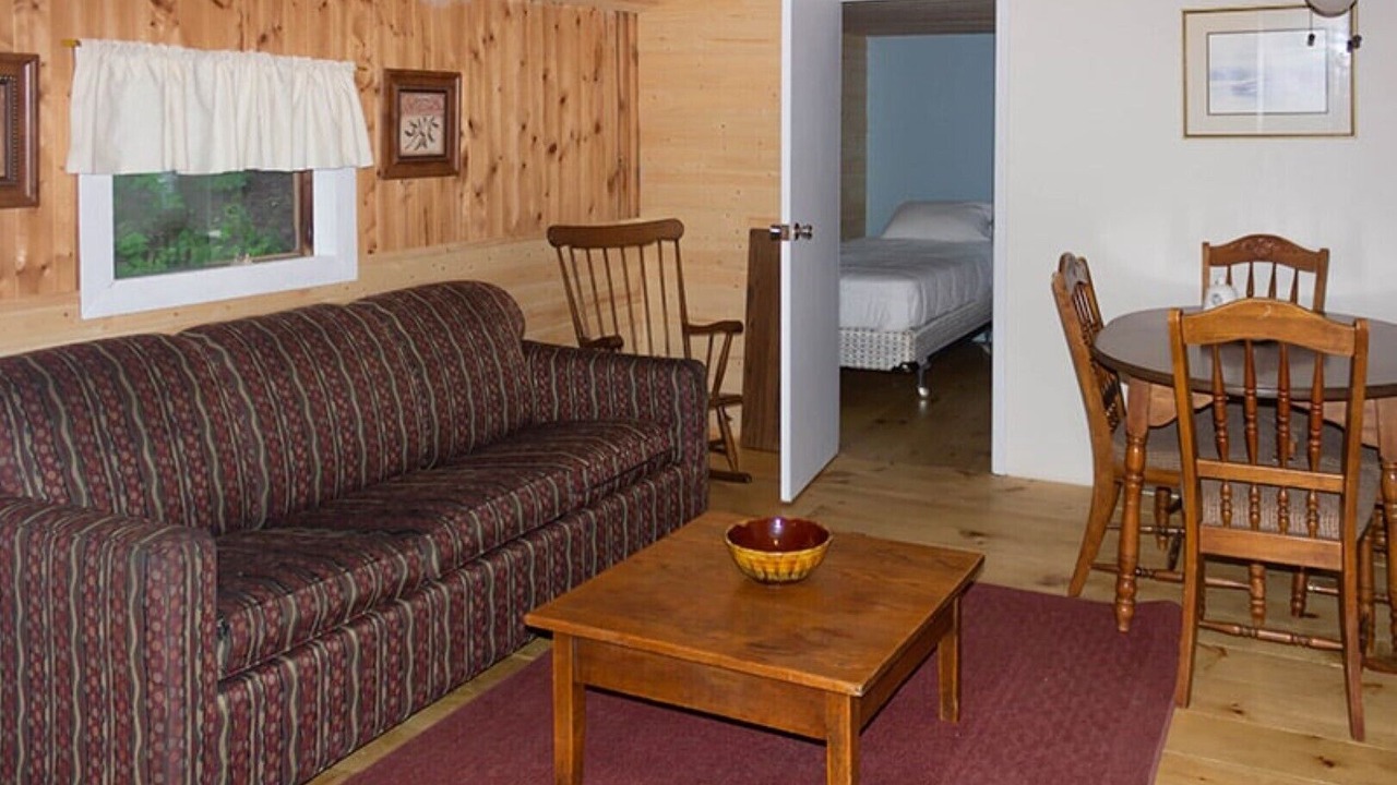 Photo of Livingroom in Papineau-Cameron