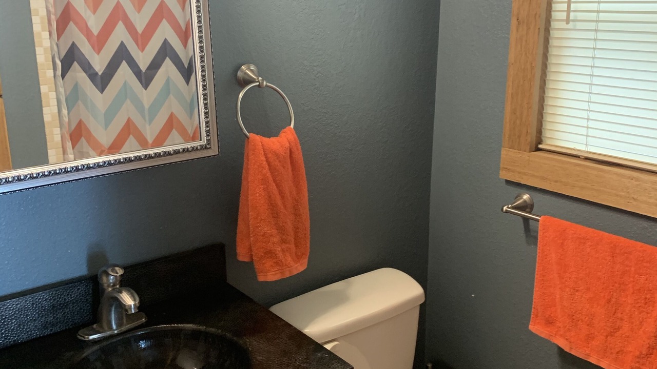 Photo of Bathroom in Maple Lake