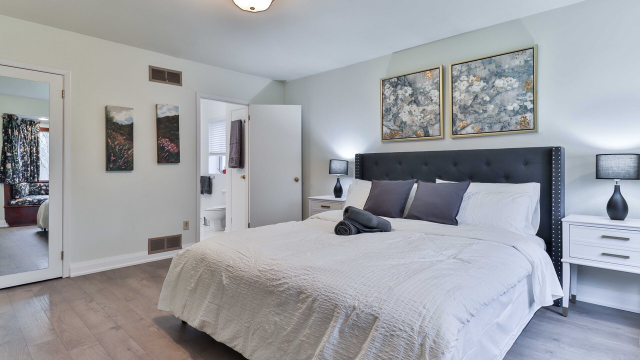 Photo of Bedroom in Bayview Village