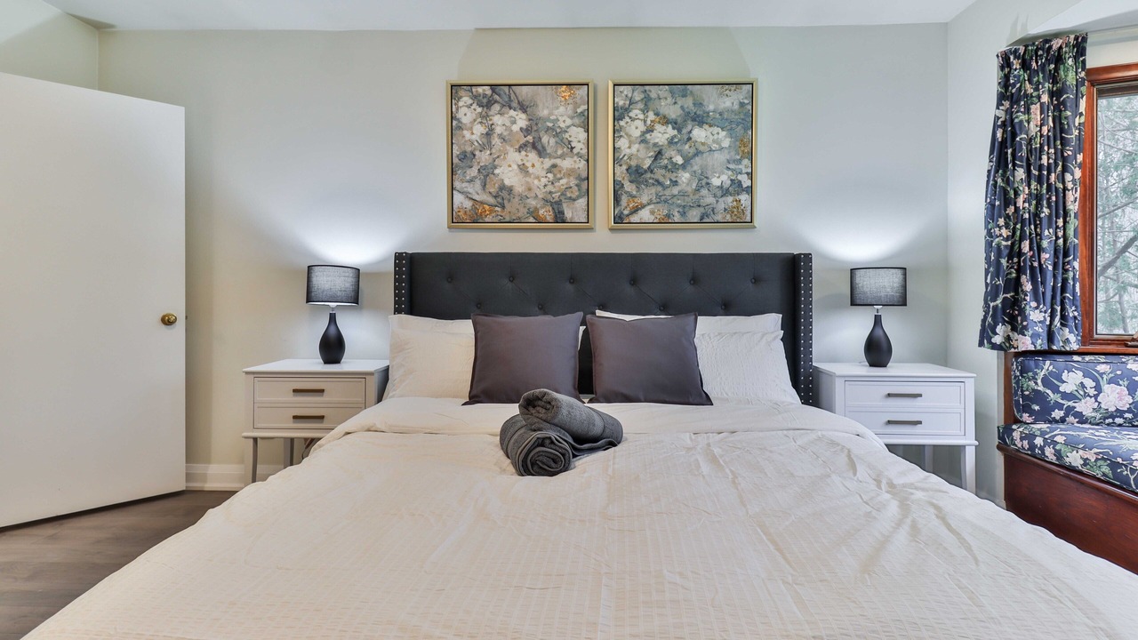 Photo of Bedroom in Bayview Village
