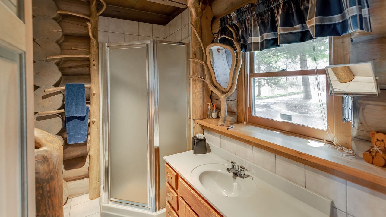 Photo of Bathroom in Longville