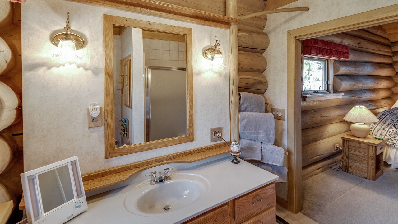 Photo of Bathroom in Longville