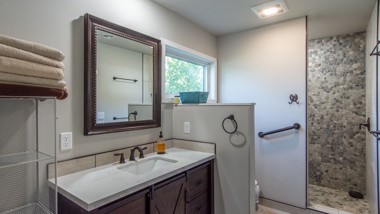 Photo of Bathroom in Isle