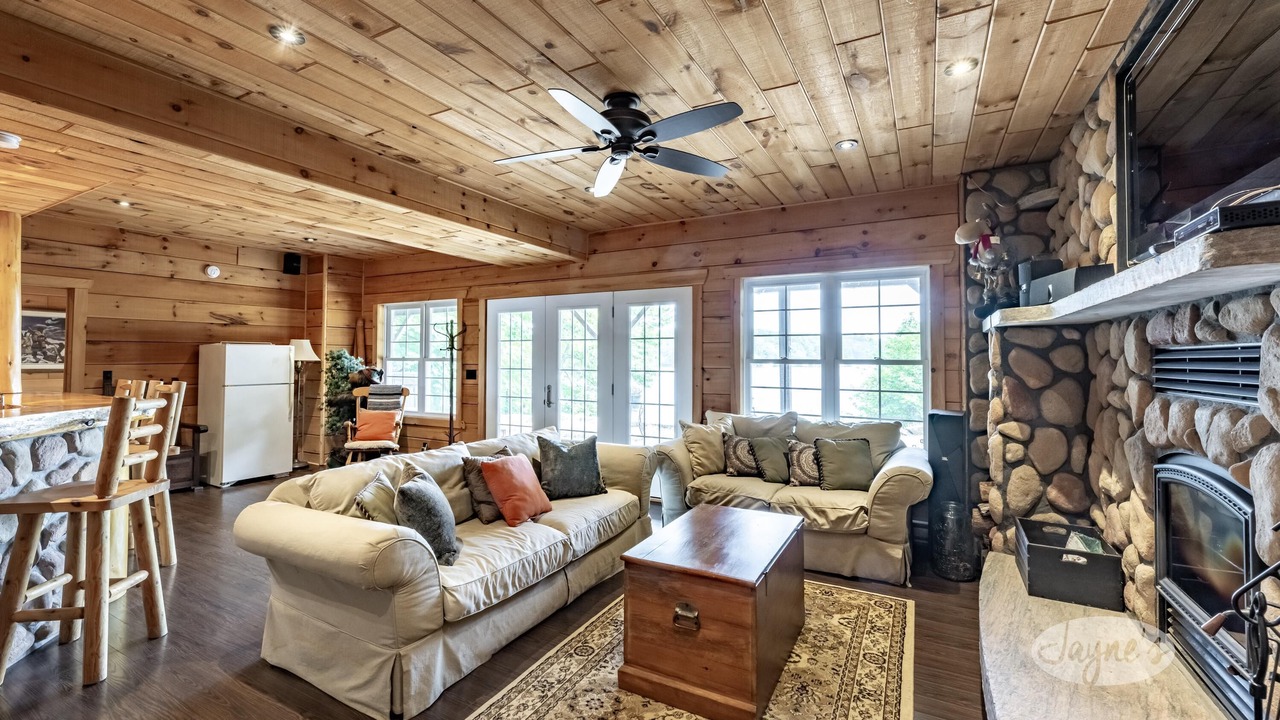 Photo of Livingroom in Windermere