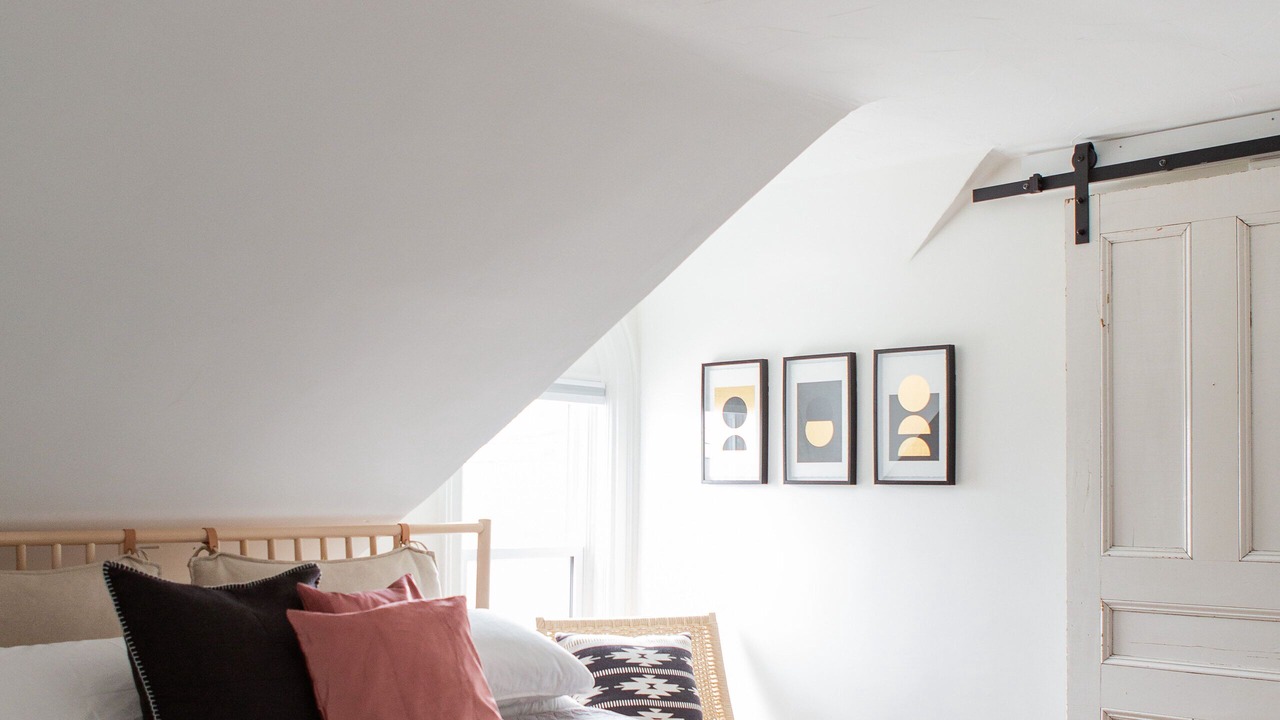 Photo of Bedroom in Ameliasburgh