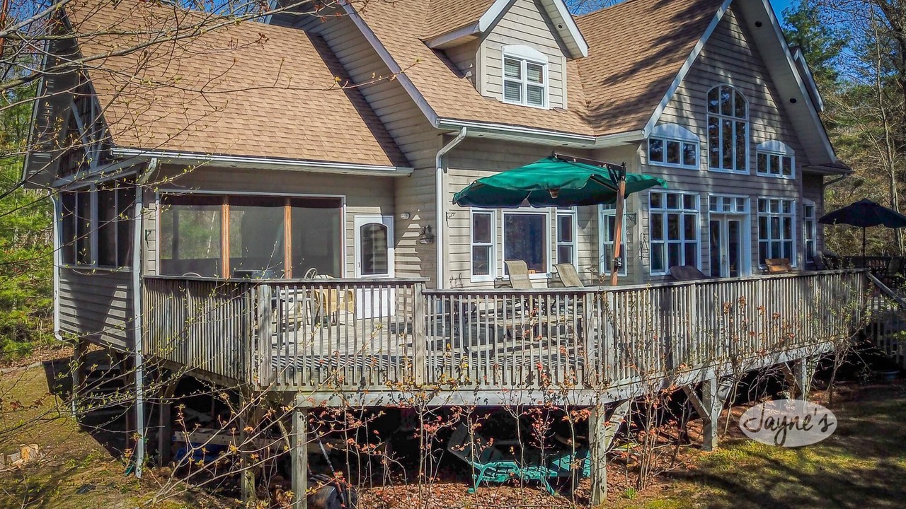 Photo of Others in Gravenhurst
