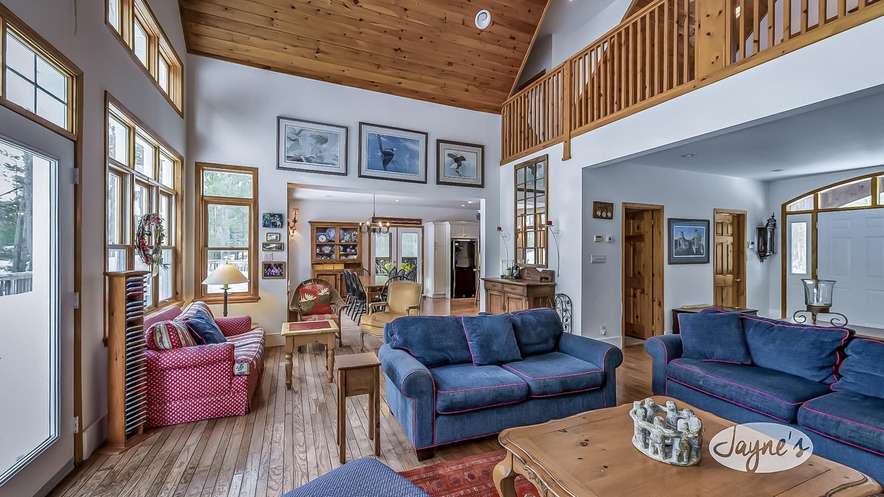 Photo of Bedroom in Gravenhurst