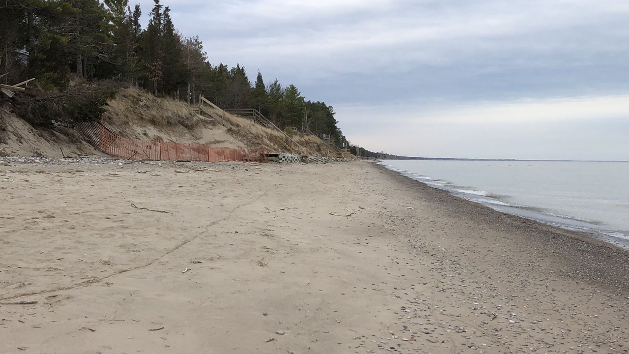 Photo of Others in Grand Bend