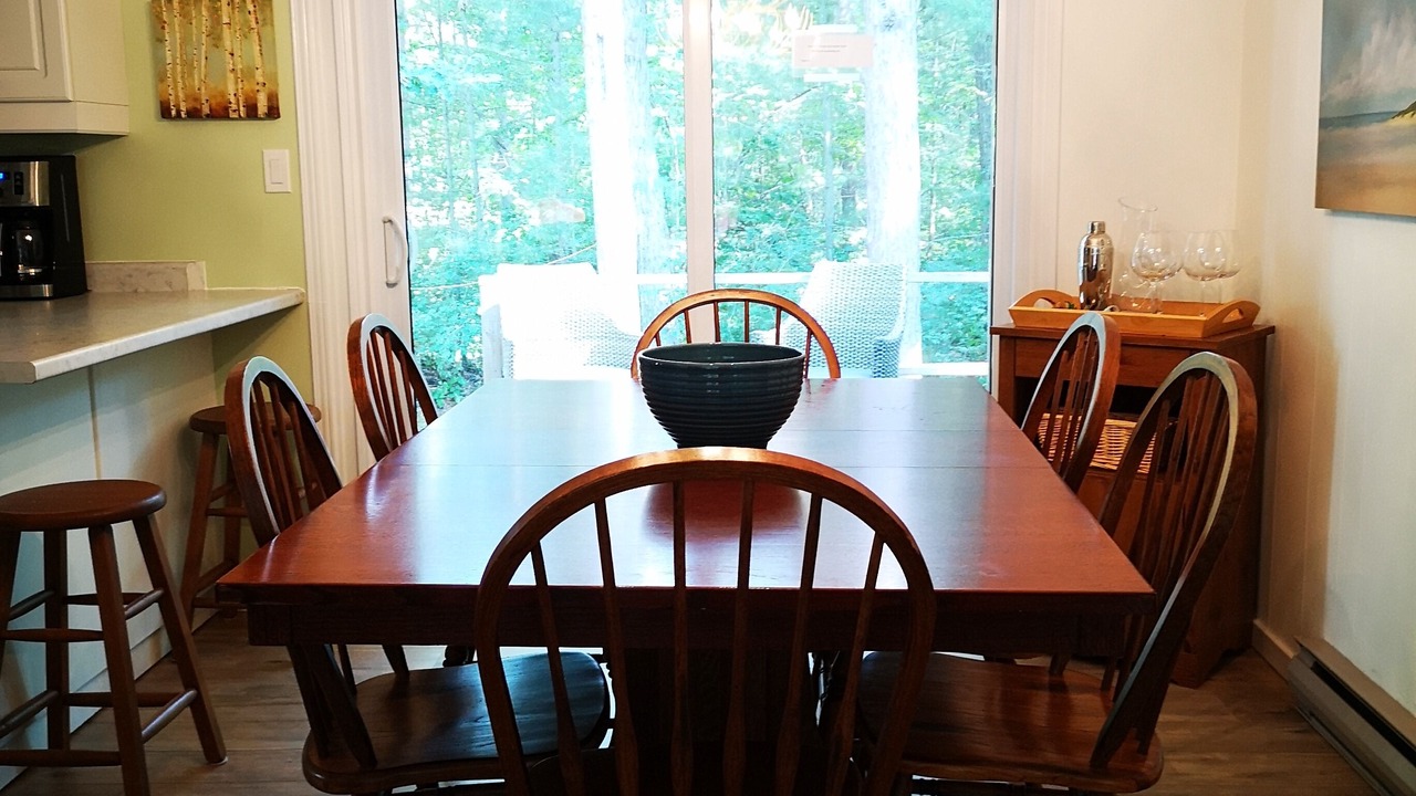Photo of Livingroom in Grand Bend