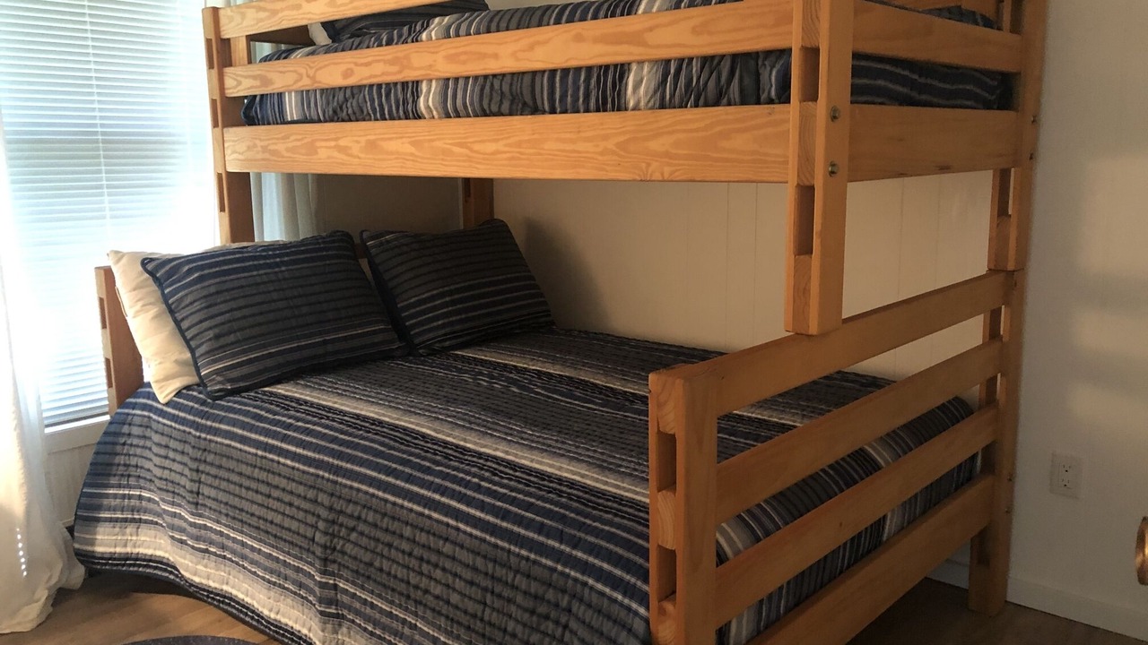 Photo of Bedroom in Grand Bend