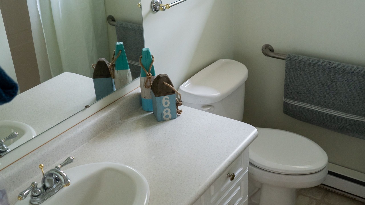 Photo of Bathroom in Grand Bend