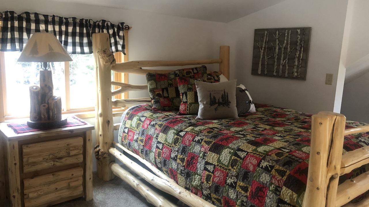 Photo of Bedroom in Ash River
