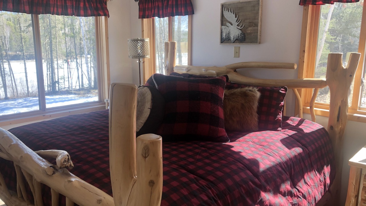 Photo of Bedroom in Ash River