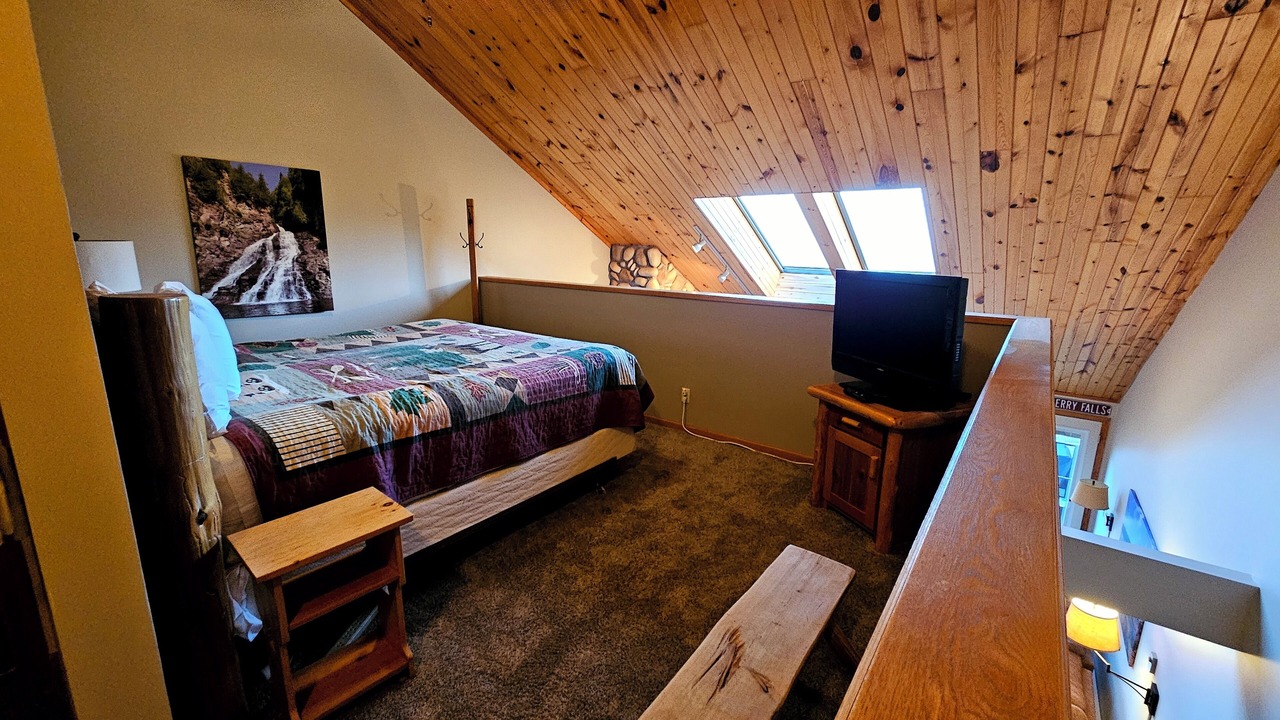 Photo of Bedroom in Two Harbors