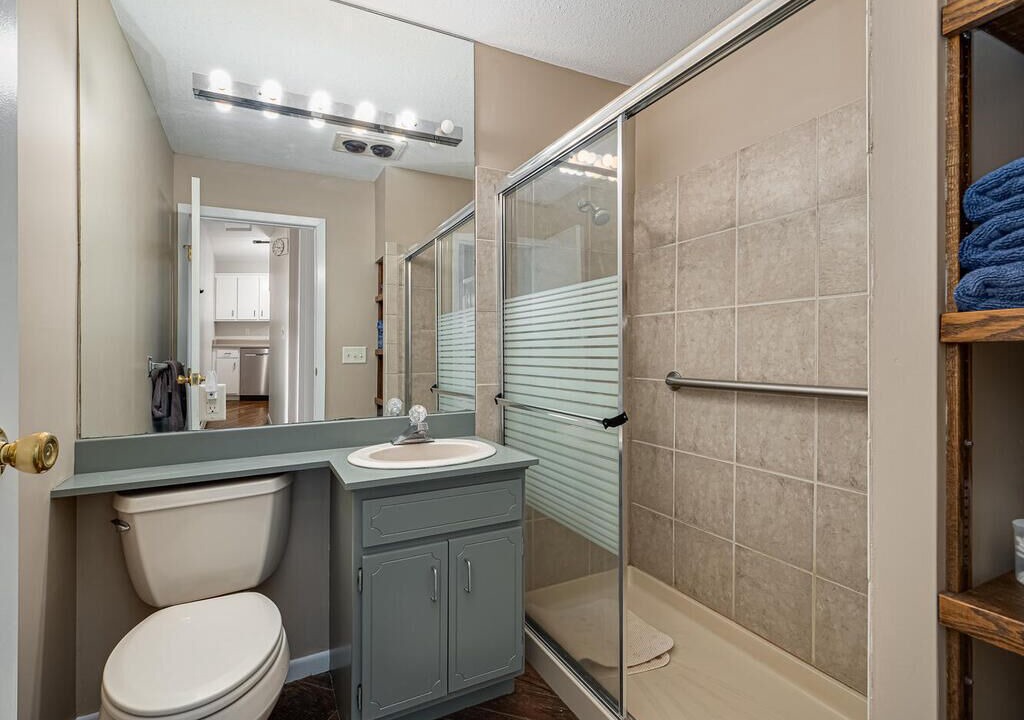 Photo of Bathroom in Isle