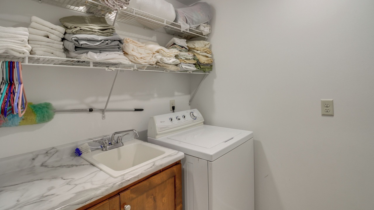 Photo of Bedroom in New York Mills