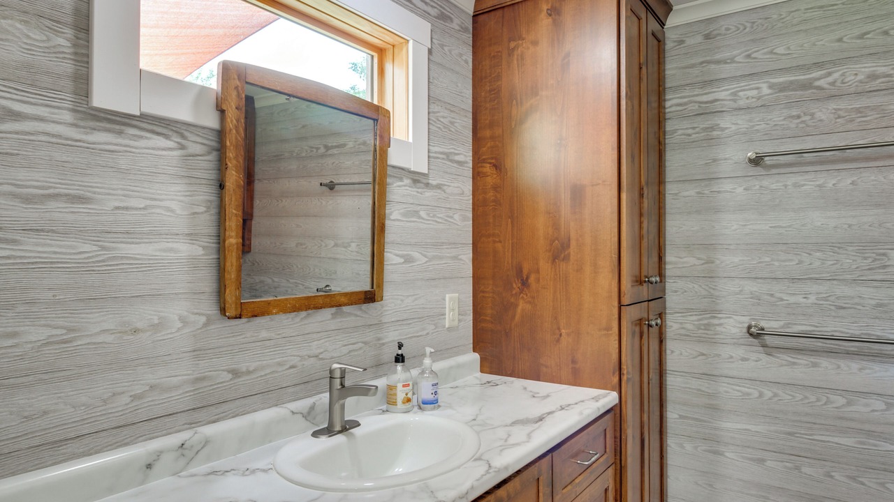 Photo of Bathroom in New York Mills