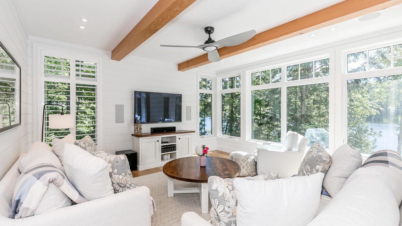 Photo of Bedroom in Lake of Bays