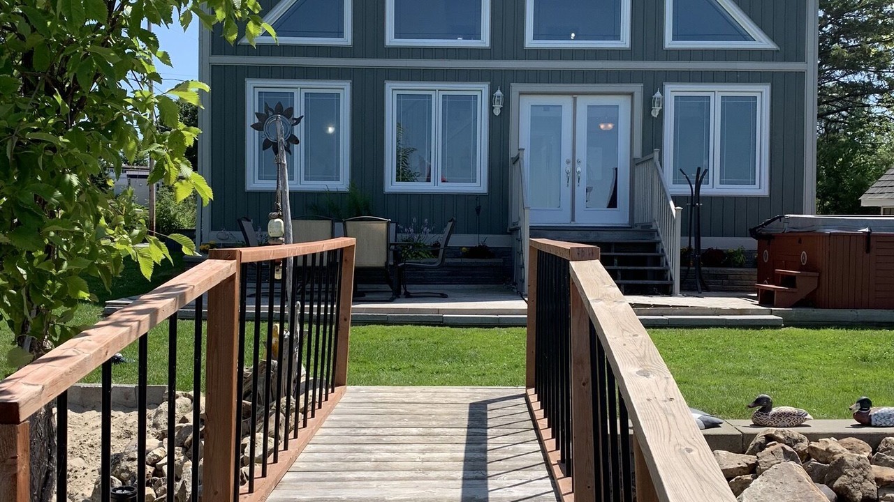 Photo of Others in Drummond-North Elmsley