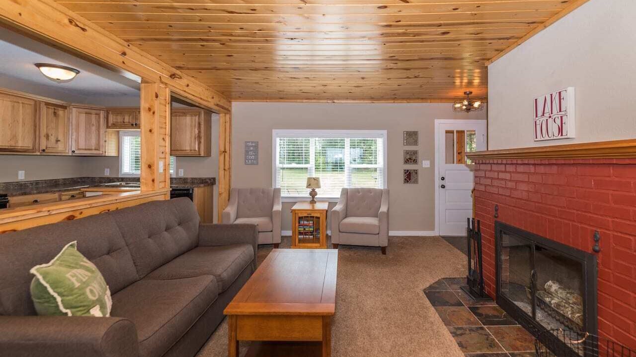 Photo of Livingroom in Pequot Lakes