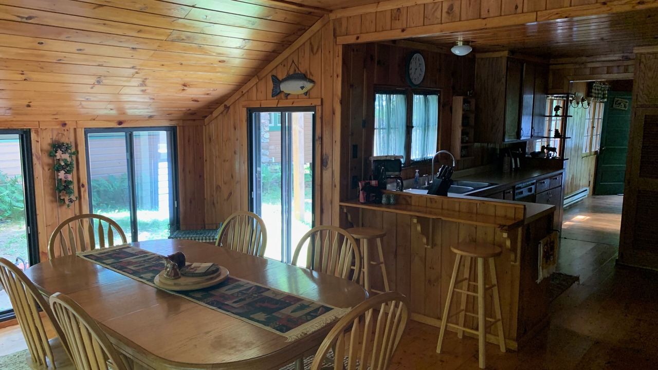 Photo of Bedroom in Sheshebe Point