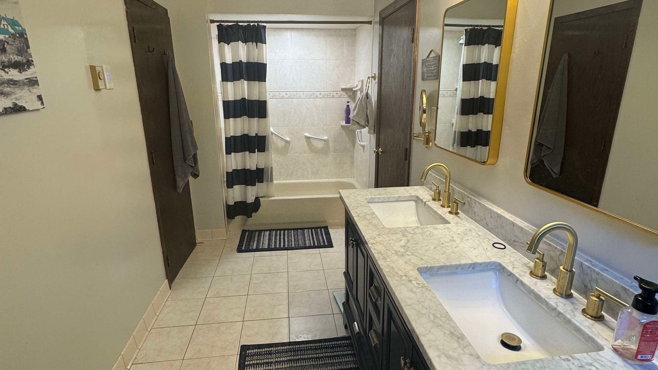 Photo of Bathroom in Forest Lake